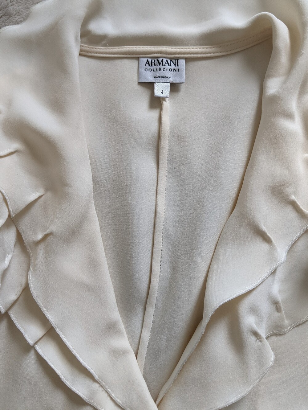 ARMANI Collezioni Cream Ruffle-Trim Blazer